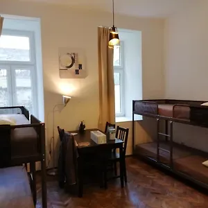 https://max-out-apartment.vienna-besthotels.com